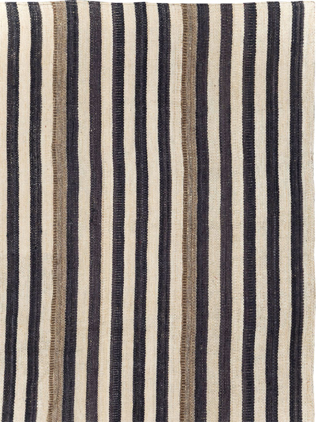 Modern Turkish Flatweave Kilim Room Size Carpet, No.29727 - Galerie Shabab