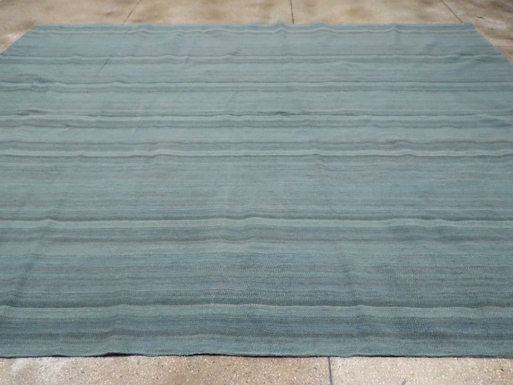 Rustic Modern Turkish Flatweave Kilim Room Size Carpet, No.29728 - Galerie Shabab