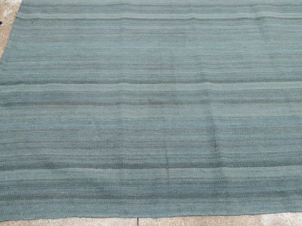 Rustic Modern Turkish Flatweave Kilim Room Size Carpet, No.29728 - Galerie Shabab