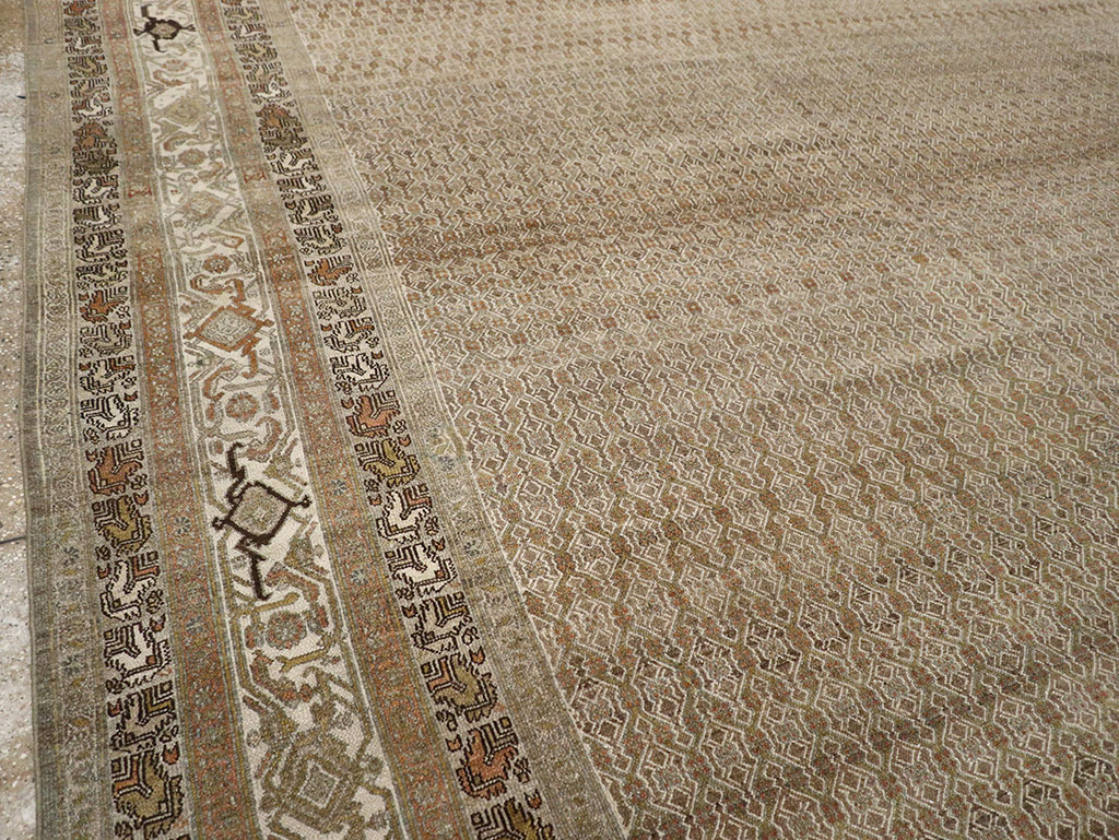 Antique Persian Bibikabad Large Room Size Carpet, No.29736 - Galerie Shabab