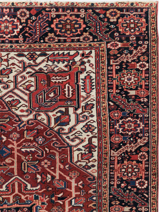 Vintage Persian Heriz Room Size Carpet, No.29742 - Galerie Shabab