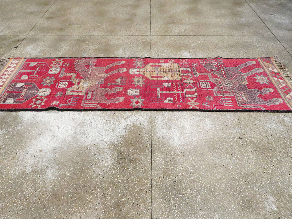 Vintage Turkish Anatolian Pictorial Runner, No.29758 - Galerie Shabab