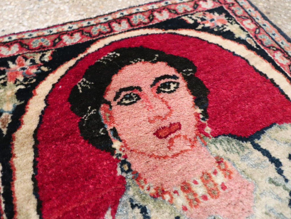 Vintage Persian Tabriz Pictorial Throw Rug, No.29766 - Galerie Shabab