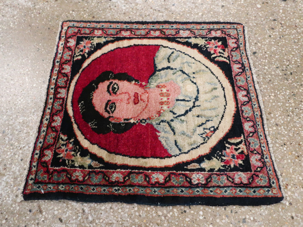 Vintage Persian Tabriz Pictorial Throw Rug, No.29766 - Galerie Shabab