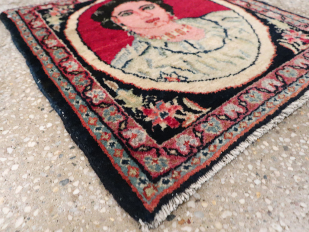 Vintage Persian Tabriz Pictorial Throw Rug, No.29766 - Galerie Shabab