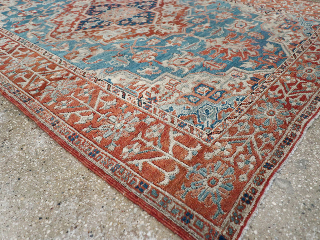 Antique Persian Heriz Accent Rug, No.29770 - Galerie Shabab