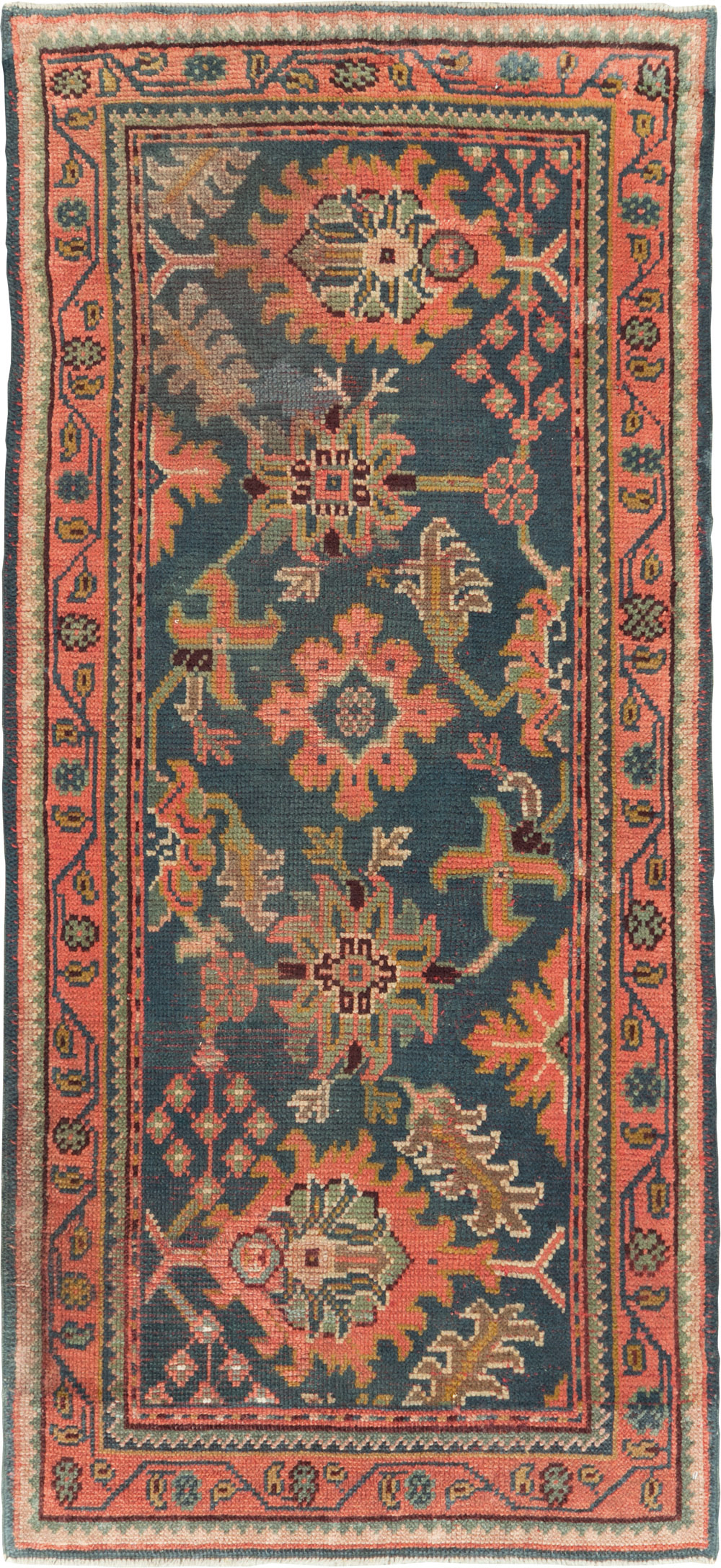 Antique Turkish Oushak Throw Rug, No.29779 - Galerie Shabab