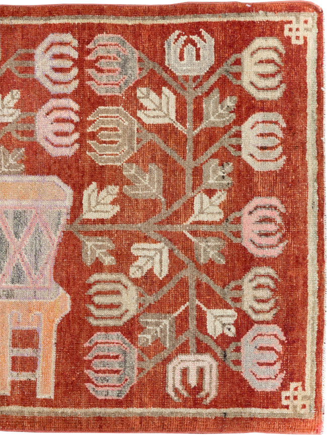 Vintage East Turkestan Pictorial Khotan Runner, No.29780 - Galerie Shabab