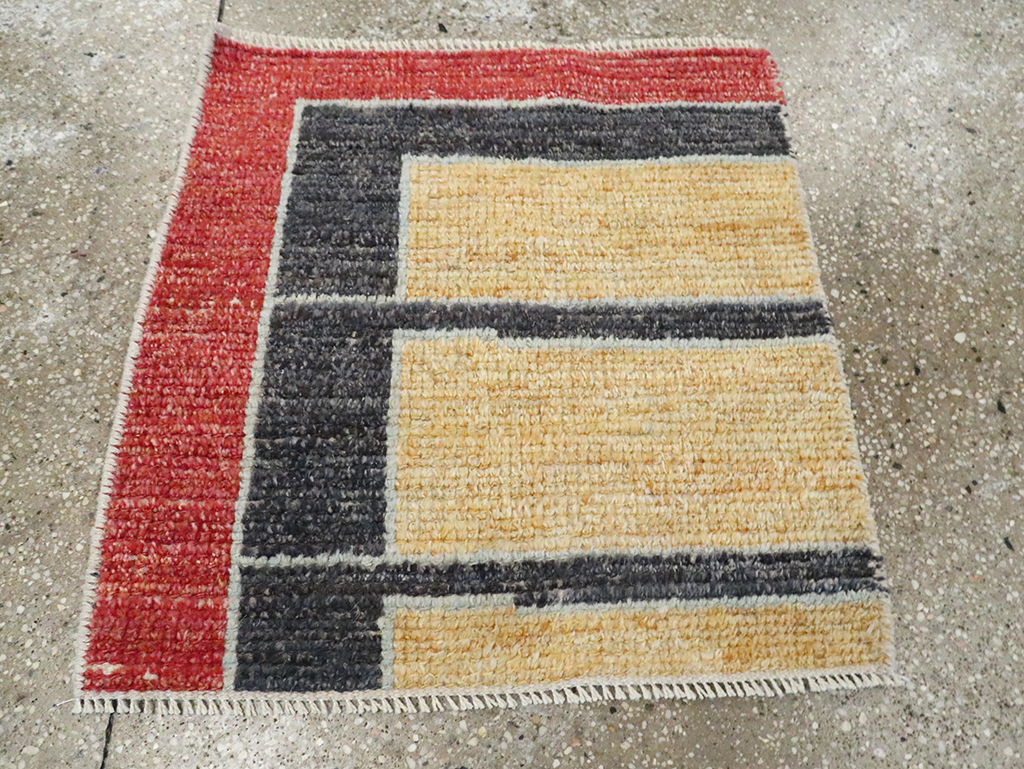 Contemporary Turkish Tulu Square Throw Rug (Pair: 2 of 2), No.29783 - Galerie Shabab