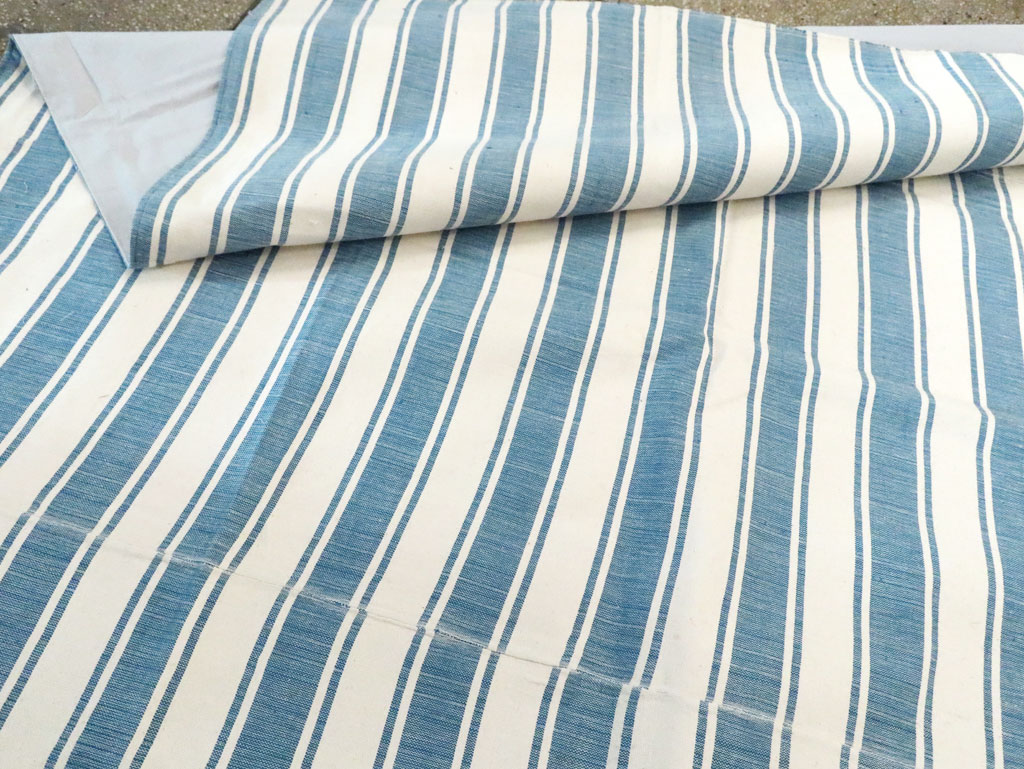 Modern Turkish Flatweave Room Size Carpet, No.29784 - Galerie Shabab