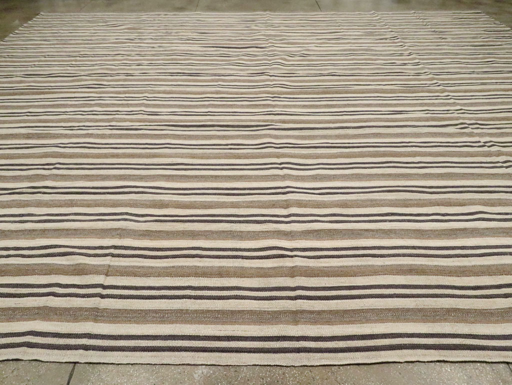 Contemporary Turkish Flatweave Kilim Oversize Carpet, No.29785 - Galerie Shabab