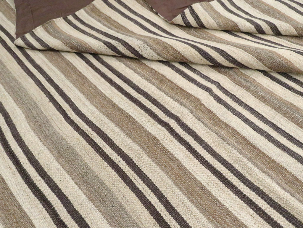 Contemporary Turkish Flatweave Kilim Oversize Carpet, No.29785 - Galerie Shabab