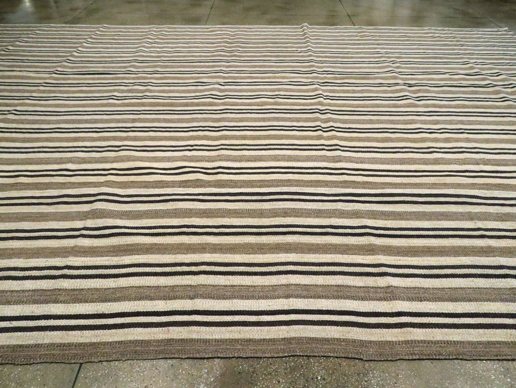 Modern Turkish Oversize Flatweave, No.29787 - Galerie Shabab