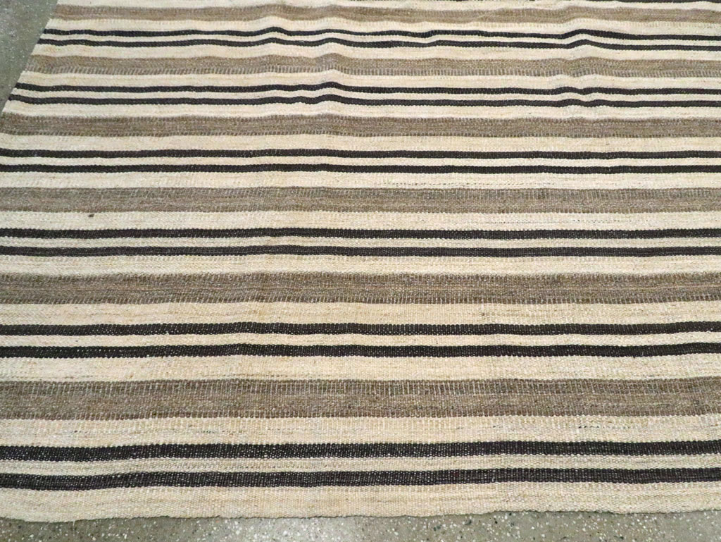 Modern Turkish Oversize Flatweave, No.29787 - Galerie Shabab