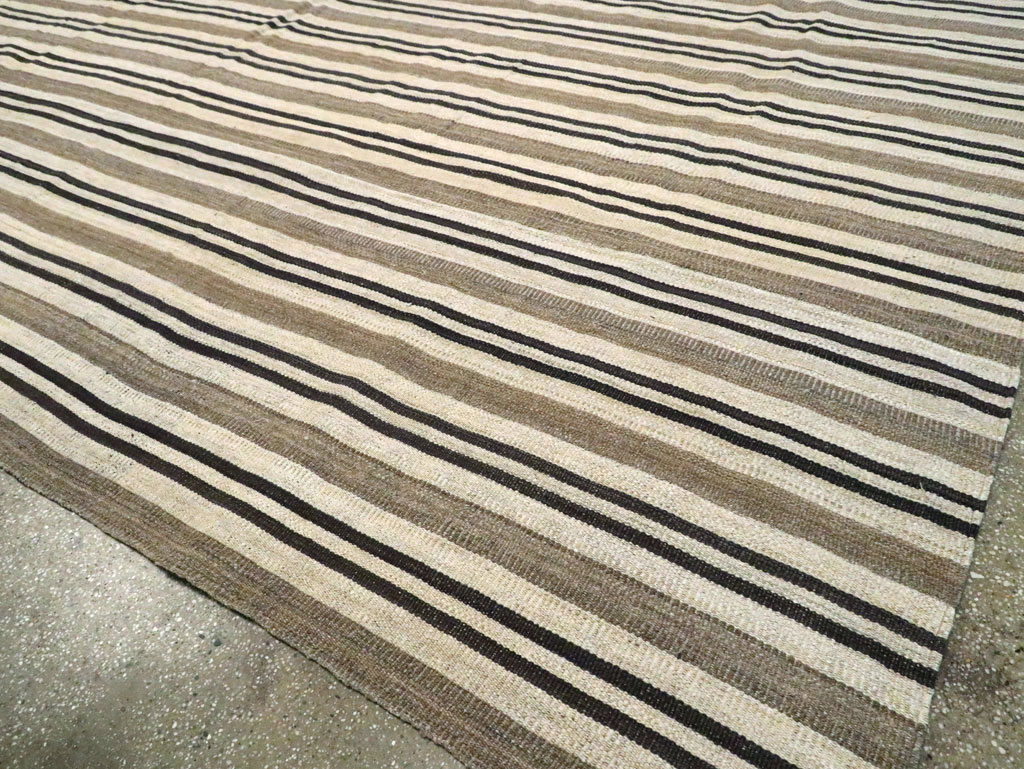 Modern Turkish Oversize Flatweave, No.29787 - Galerie Shabab