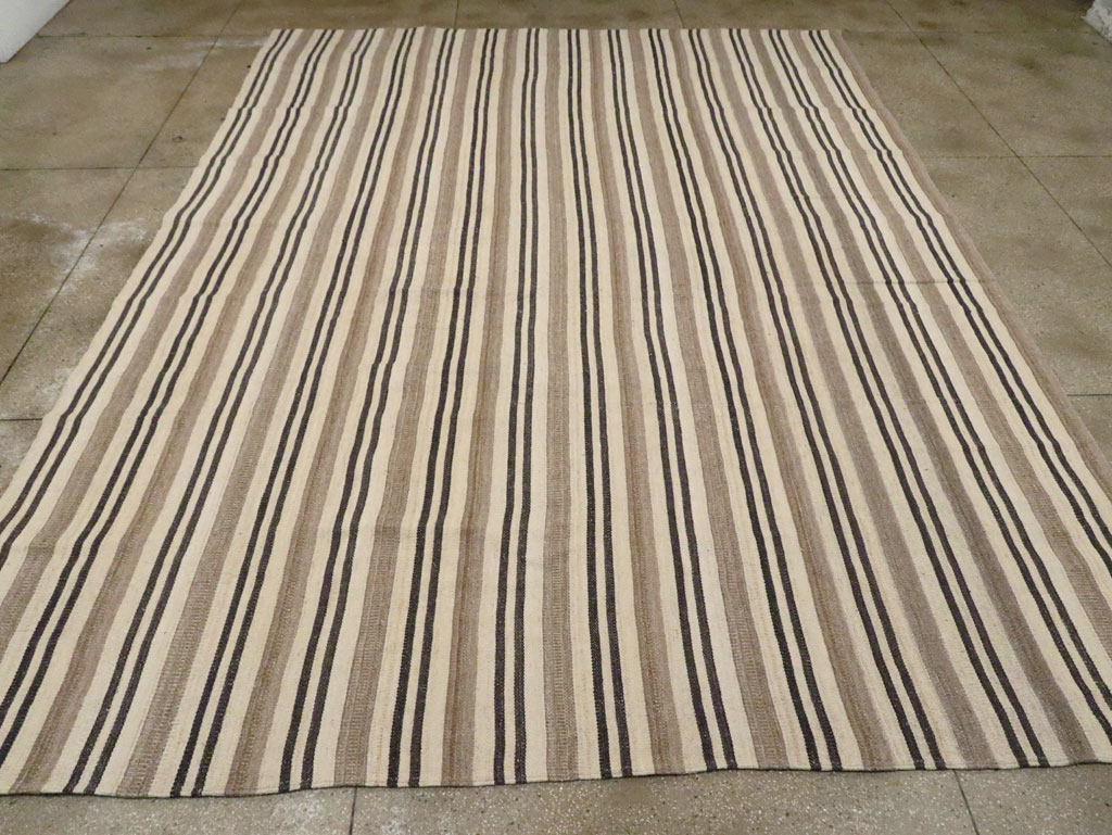 Modern Turkish Flatweave Kilim Large Room Size Carpet, No.29788 - Galerie Shabab