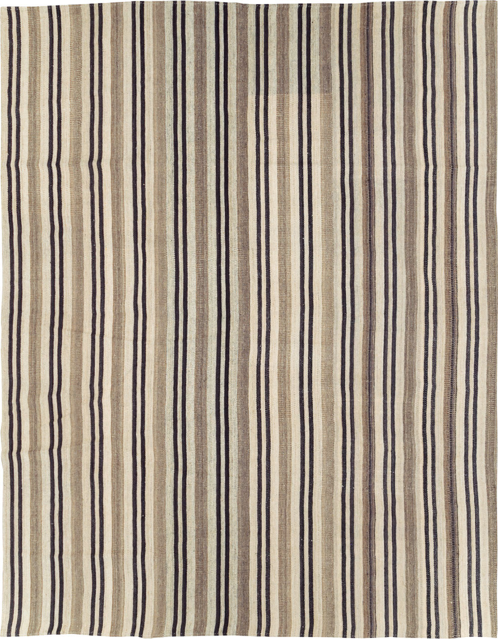 Modern Turkish Flatweave Kilim Room Size Carpet, No.29789 - Galerie Shabab