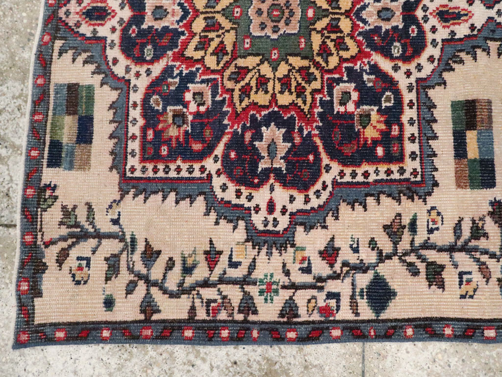 Vintage Turkish Anatolian Throw Rug, No.29801 - Galerie Shabab