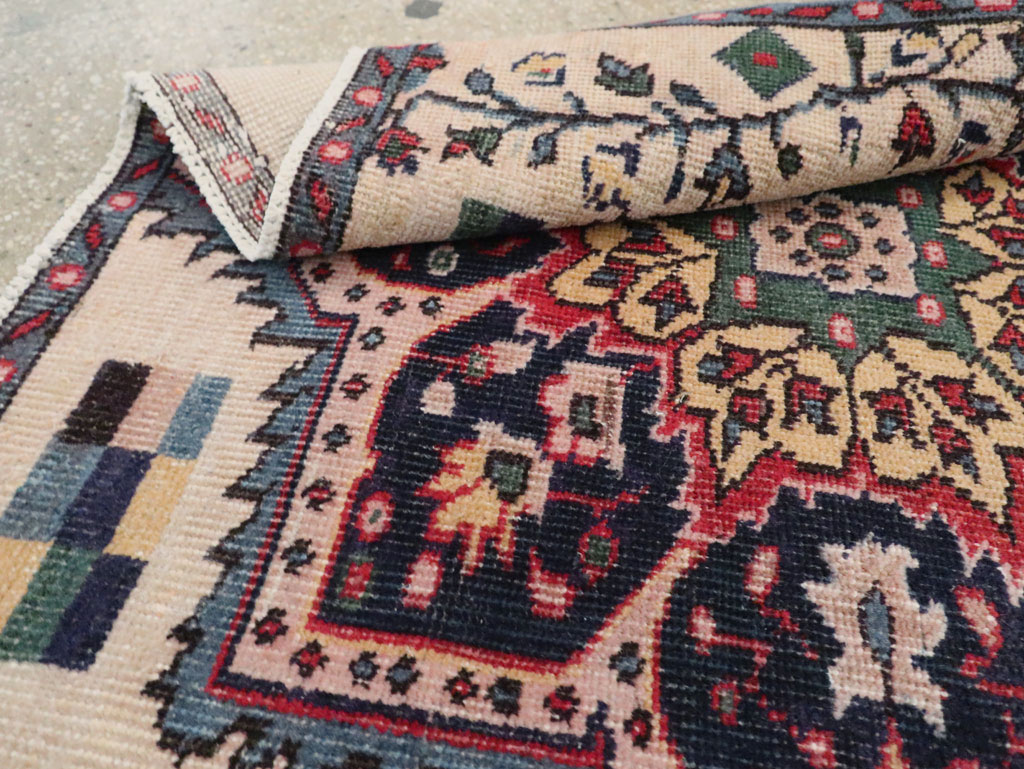 Vintage Turkish Anatolian Throw Rug, No.29801 - Galerie Shabab