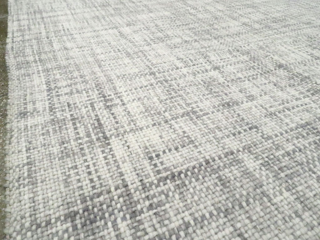 Contemporary Turkish Flatweave Kilim Room Size Carpet, No.29802 - Galerie Shabab