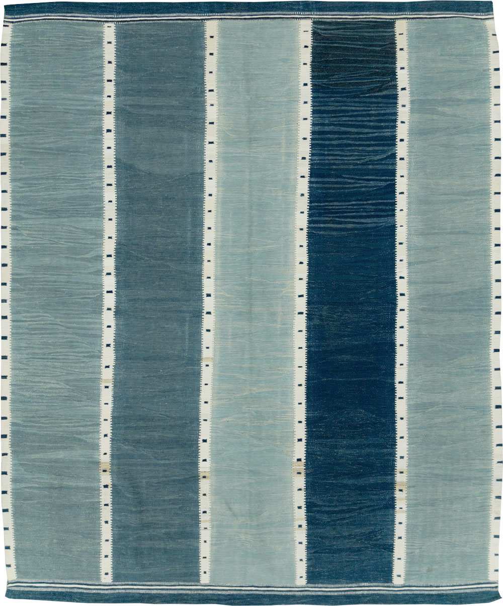 Swedish Inspired Contemporary Turkish Flat-Weave Kilim, No.29804 - Galerie Shabab