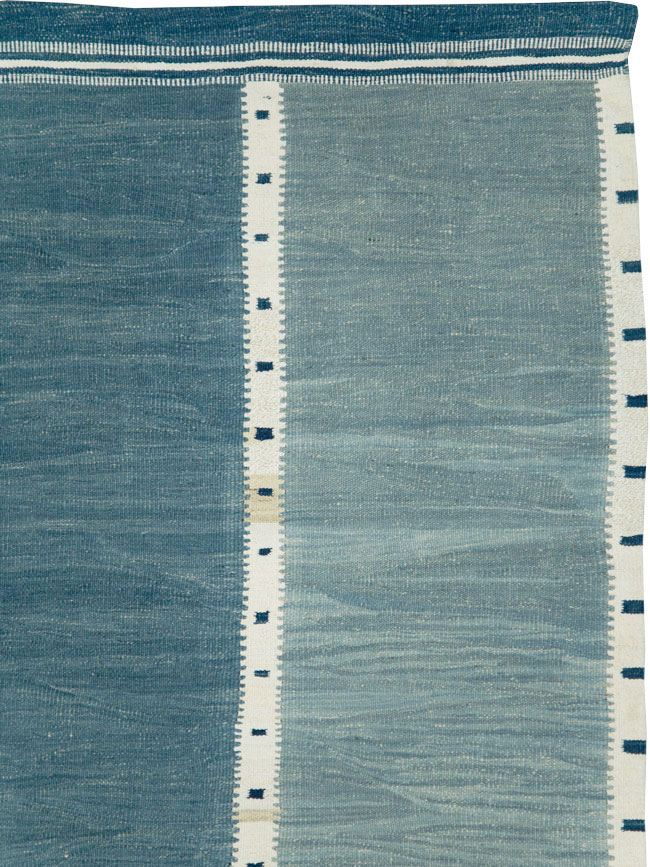 Swedish Inspired Contemporary Turkish Flat-Weave Kilim, No.29804 - Galerie Shabab