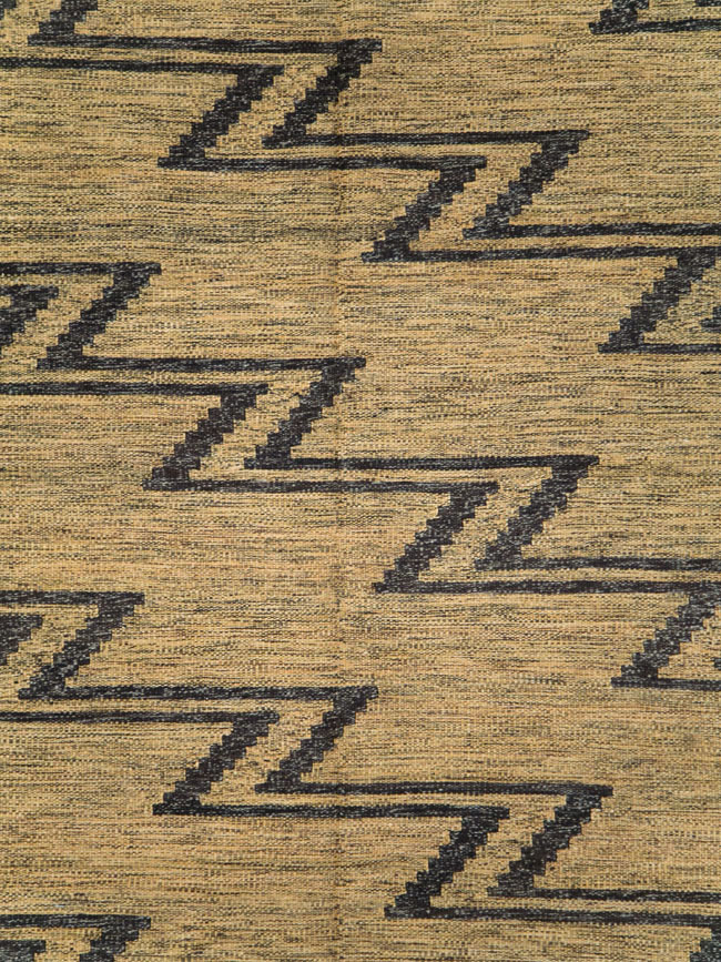 Contemporary Turkish Flatweave Kilim Accent Rug, No.29808 - Galerie Shabab