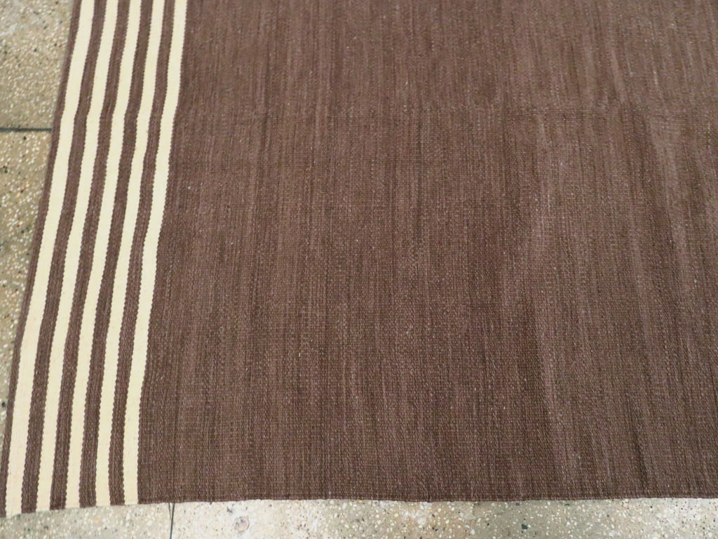 Contemporary Turkish Flatweave Kilim Room Size Carpet, No.29811 - Galerie Shabab