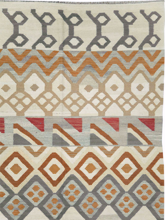 Contemporary Turkish Flatweave Kilim Room Size Carpet, No.29812 - Galerie Shabab