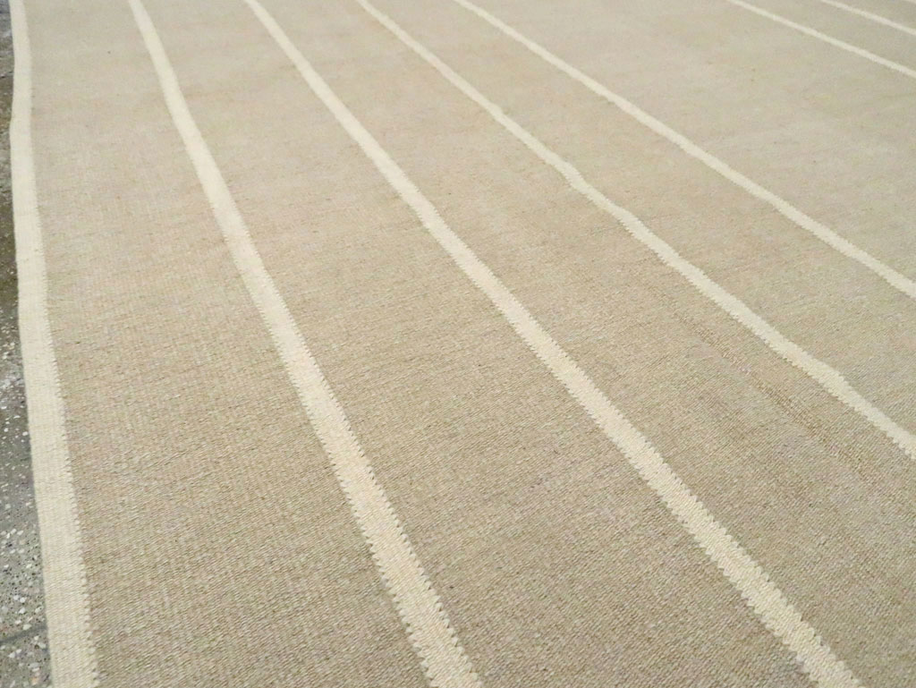 Contemporary Turkish Flatweave, No.29813 - Galerie Shabab