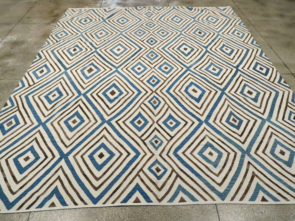 Contemporary Turkish Room Size Flatweave, No.29817 - Galerie Shabab