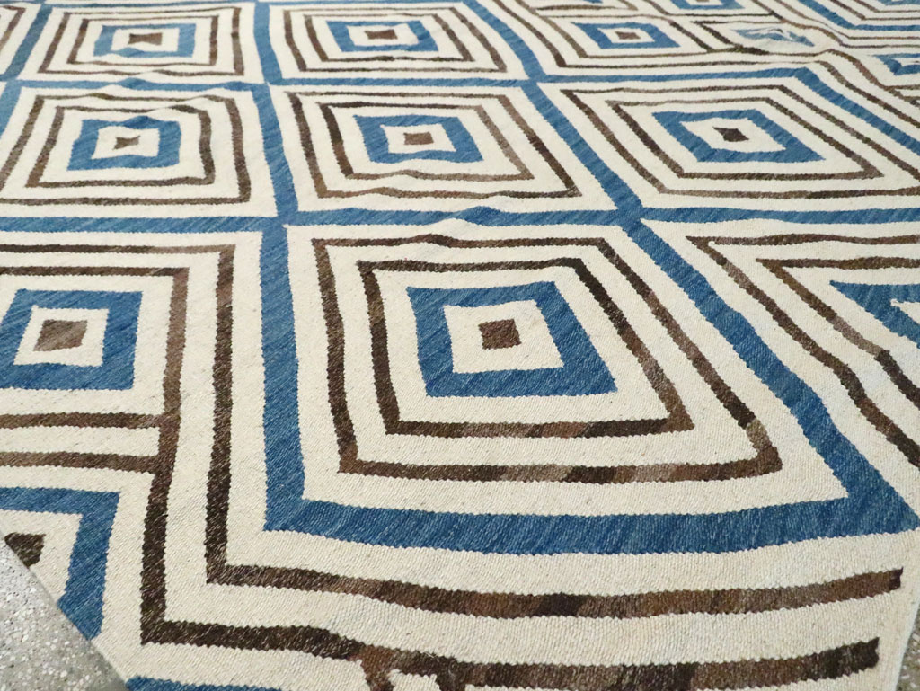 Contemporary Turkish Room Size Flatweave, No.29817 - Galerie Shabab