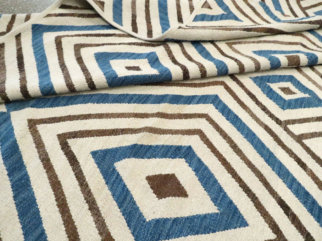 Contemporary Turkish Room Size Flatweave, No.29817 - Galerie Shabab