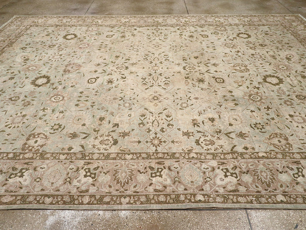 Antique Persian Tabriz Room Size Carpet, No.29819 - Galerie Shabab