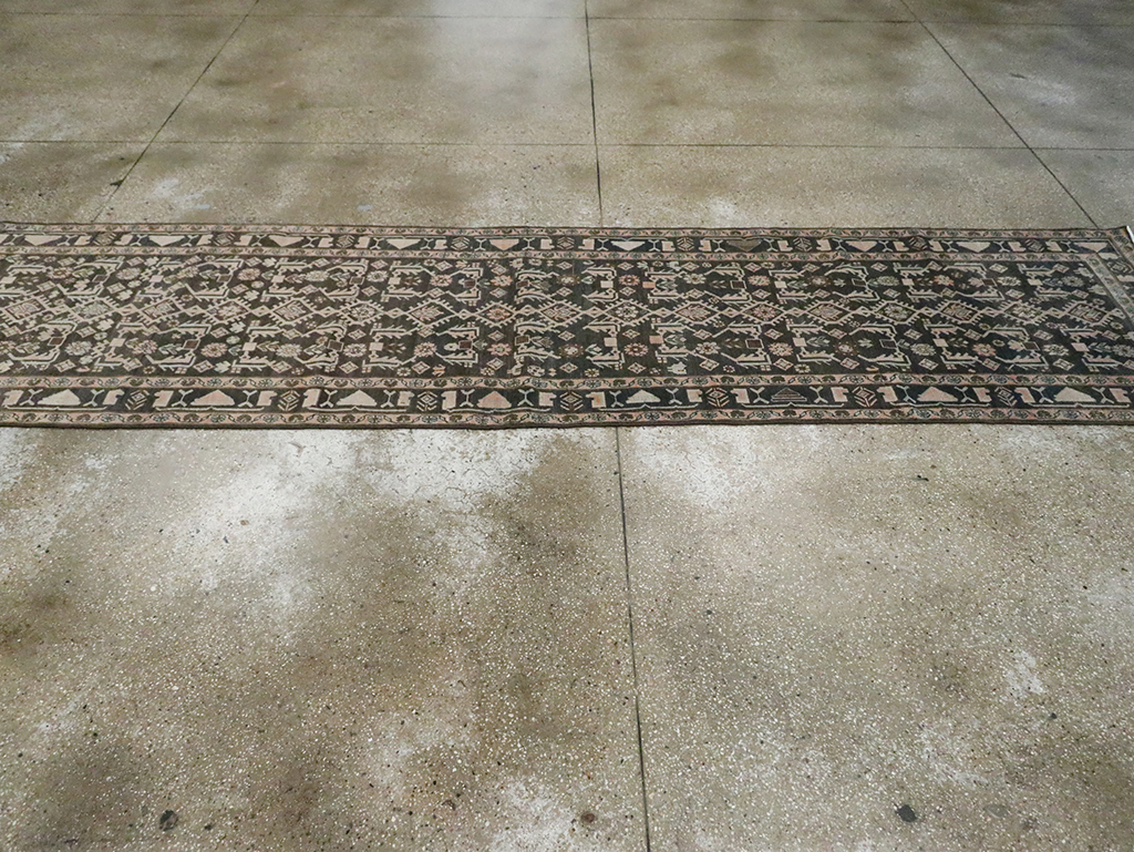 Vintage Persian Malayer Runner, No.29821 - Galerie Shabab