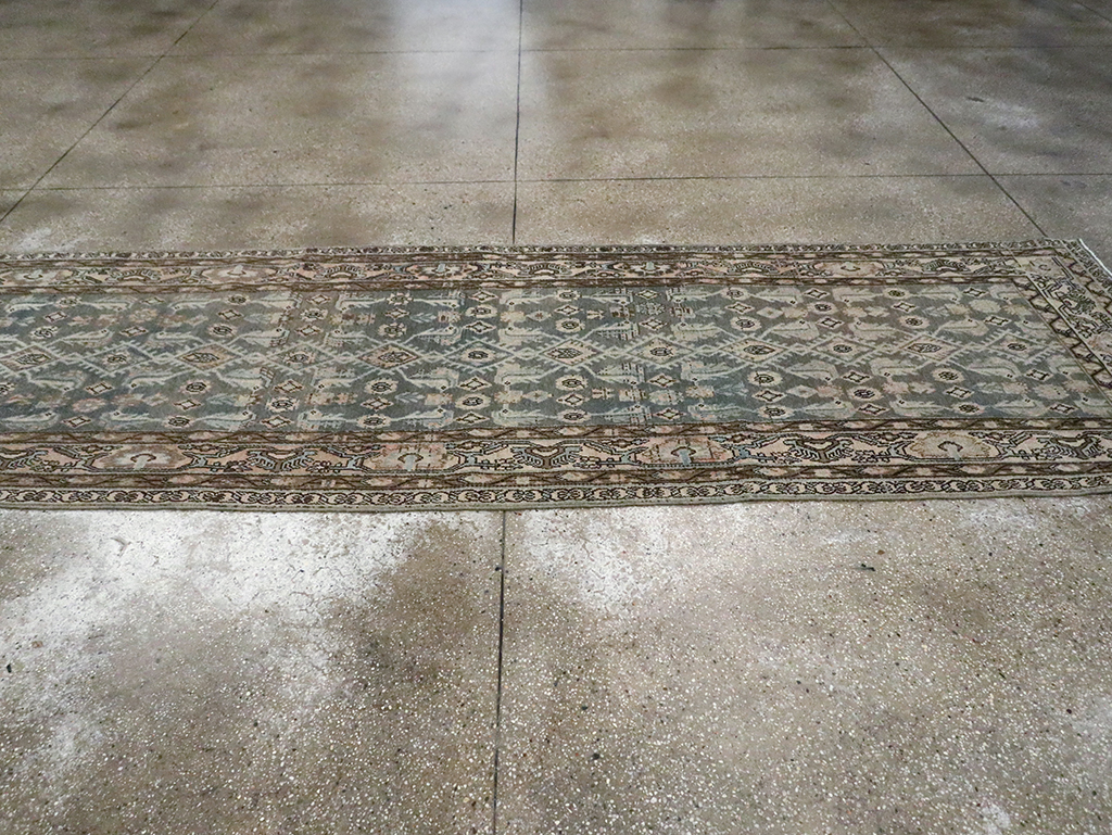 Vintage Persian Malayer Long Runner, No.29822 - Galerie Shabab