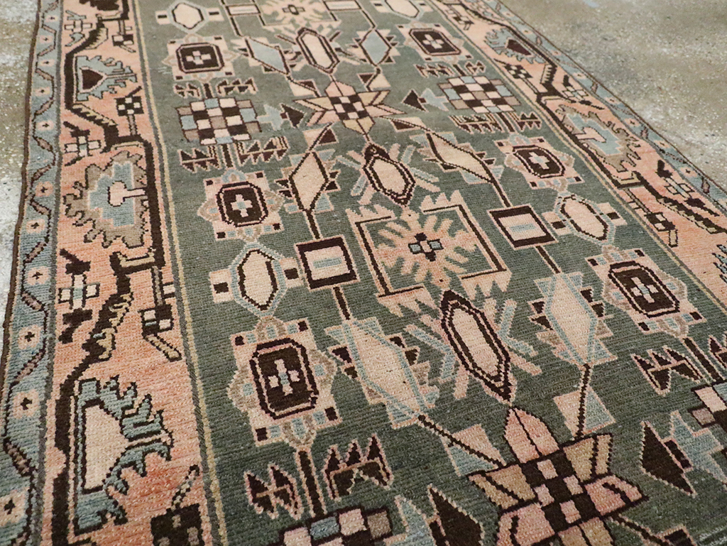 Vintage Persian Malayer Runner, No.29825 - Galerie Shabab