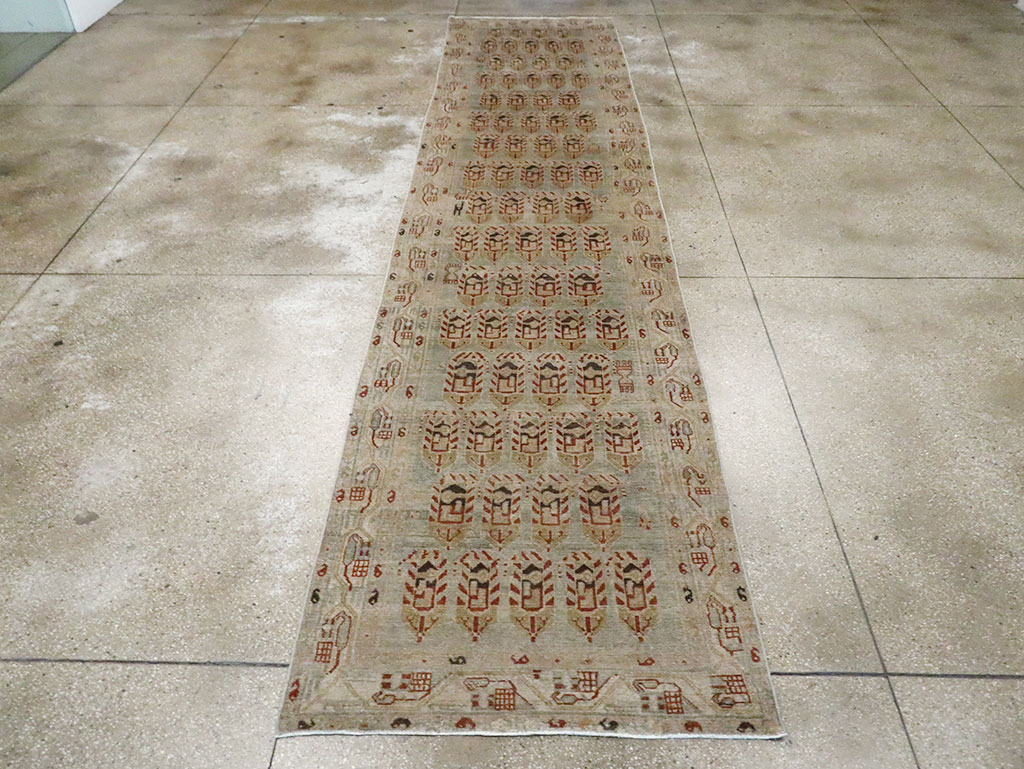 Antique Persian Malayer Runner, No.29829 - Galerie Shabab