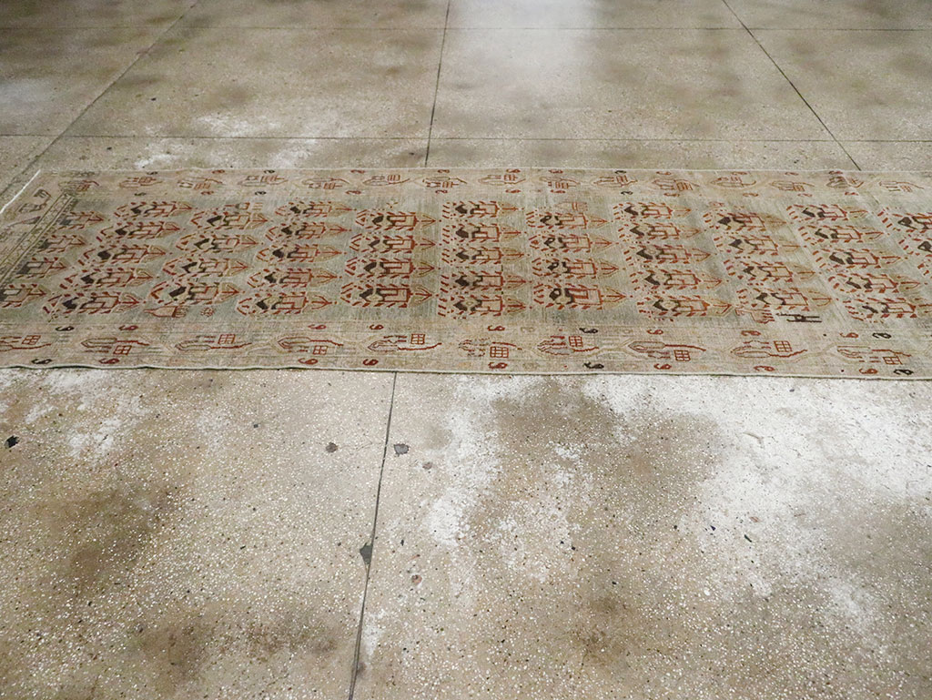 Antique Persian Malayer Runner, No.29829 - Galerie Shabab