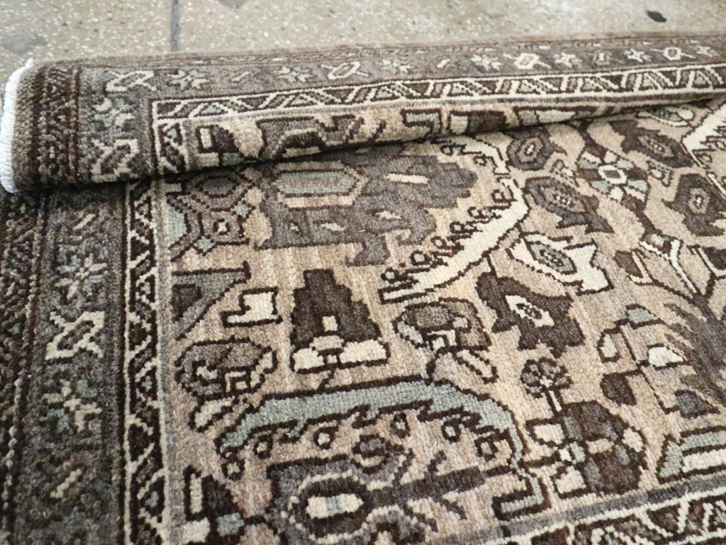 Vintage Persian Malayer Runner, No.29830 - Galerie Shabab