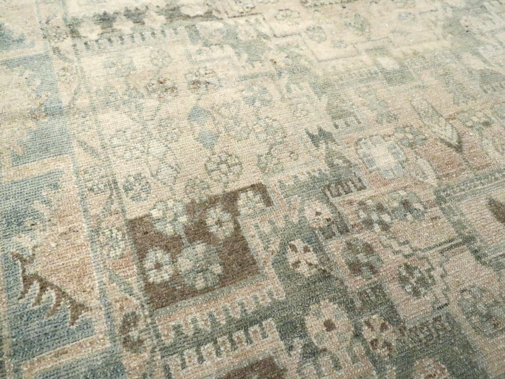 Vintage Persian Malayer Accent Rug, No.29861 - Galerie Shabab