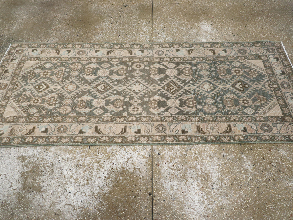 Vintage Persian Malayer Small Runner, No.29862 - Galerie Shabab