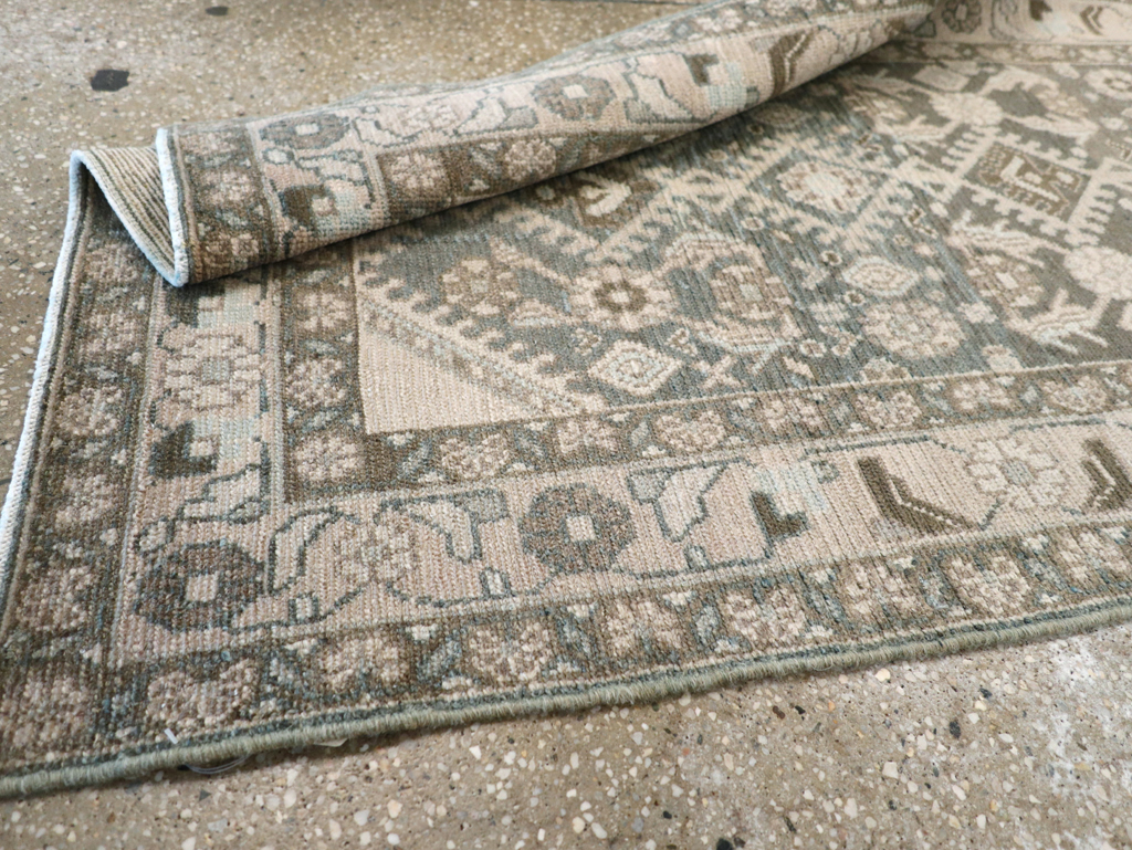 Vintage Persian Malayer Small Runner, No.29862 - Galerie Shabab