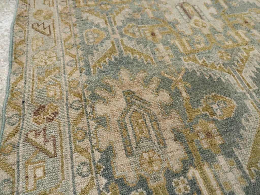 Vintage Persian Malayer Throw Rug, No.29867 - Galerie Shabab