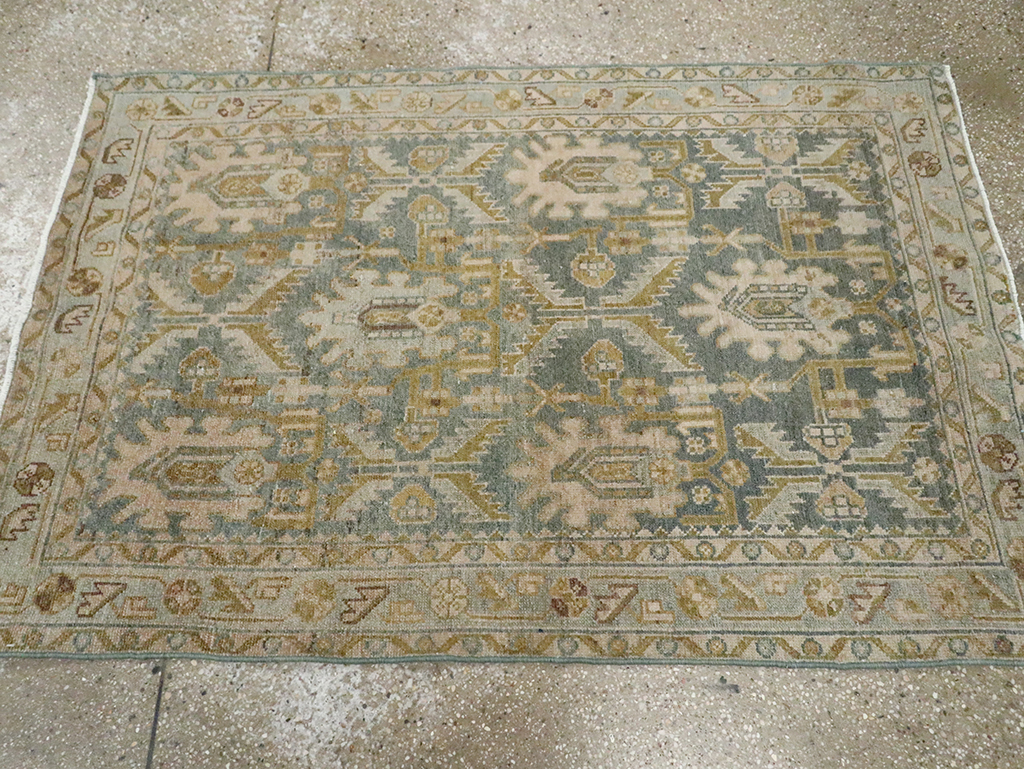 Vintage Persian Malayer Throw Rug, No.29867 - Galerie Shabab