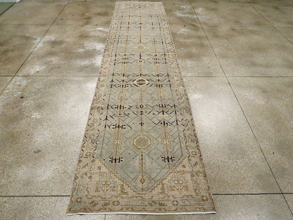 Antique Persian Malayer Runner, No.29878 - Galerie Shabab