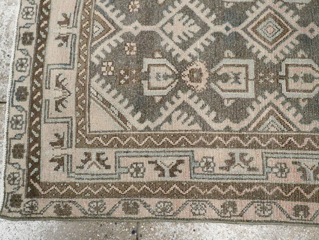 Vintage Persian Malayer Throw Rug, No.29884 - Galerie Shabab