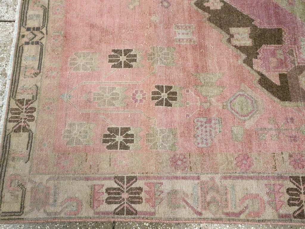 Vintage Persian Afshar Accent Rug, No.29899 - Galerie Shabab