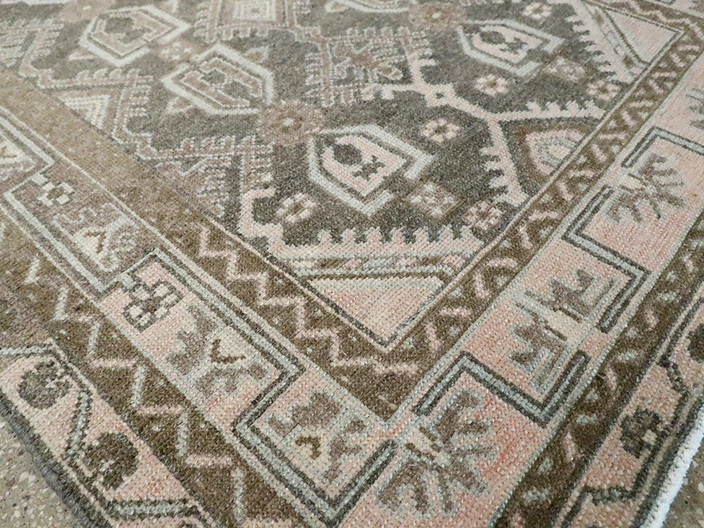 Vintage Persian Malayer Rug, No.29910 - Galerie Shabab