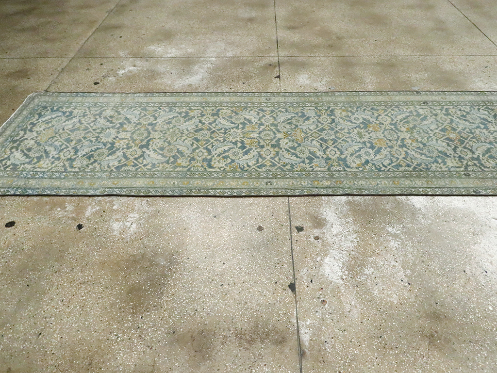 Antique Persian Malayer Runner, No.29924 - Galerie Shabab